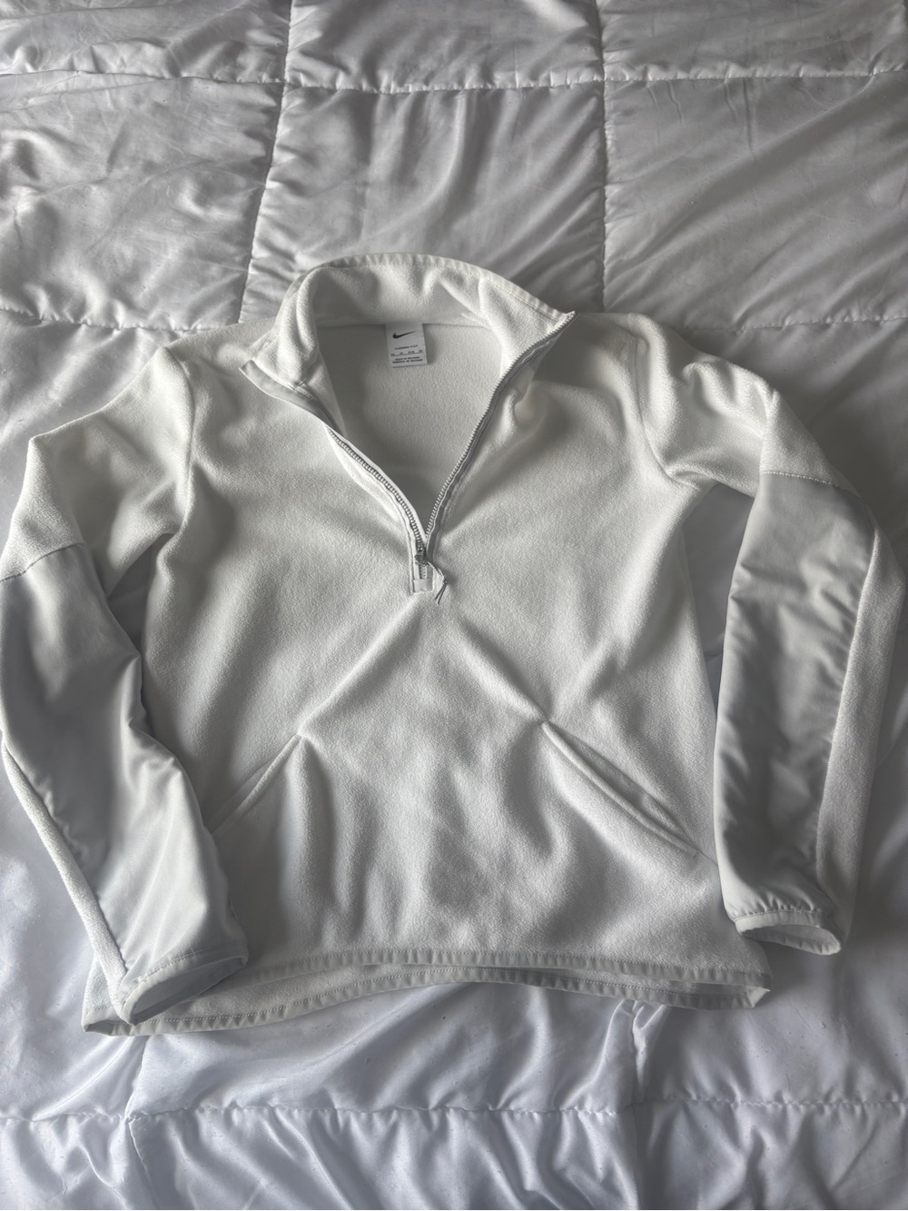 white nike therma fit quarter zip